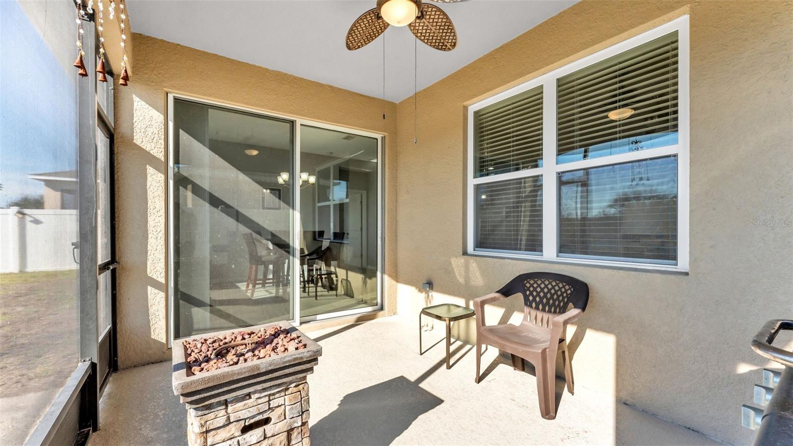 Image 38 of 53 For 2772 Canyon Crest Drive