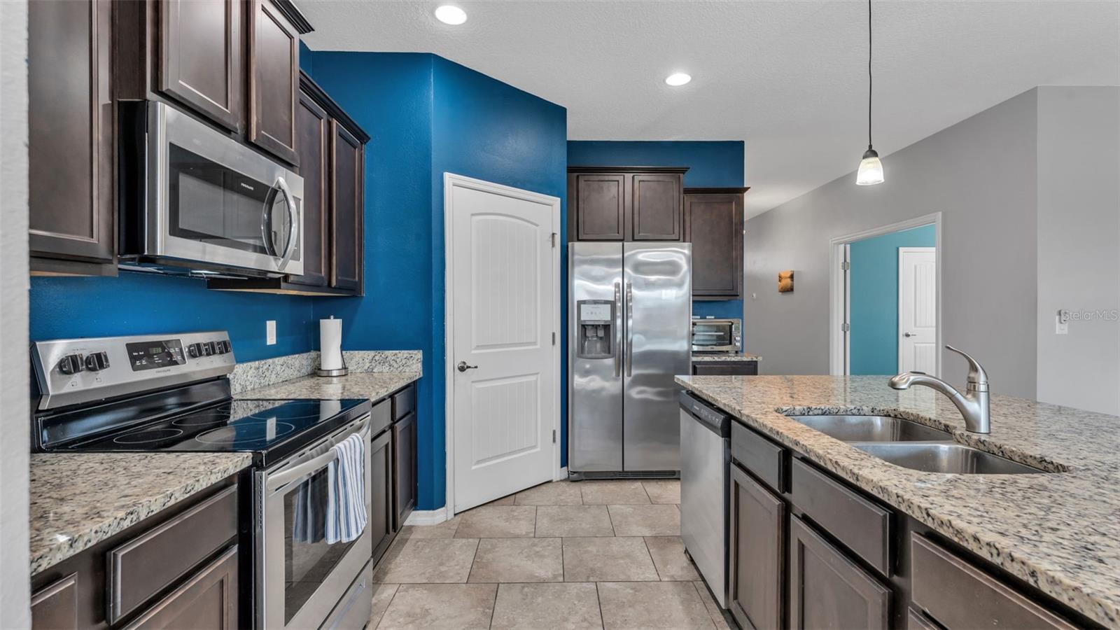 Image 8 of 53 For 2772 Canyon Crest Drive