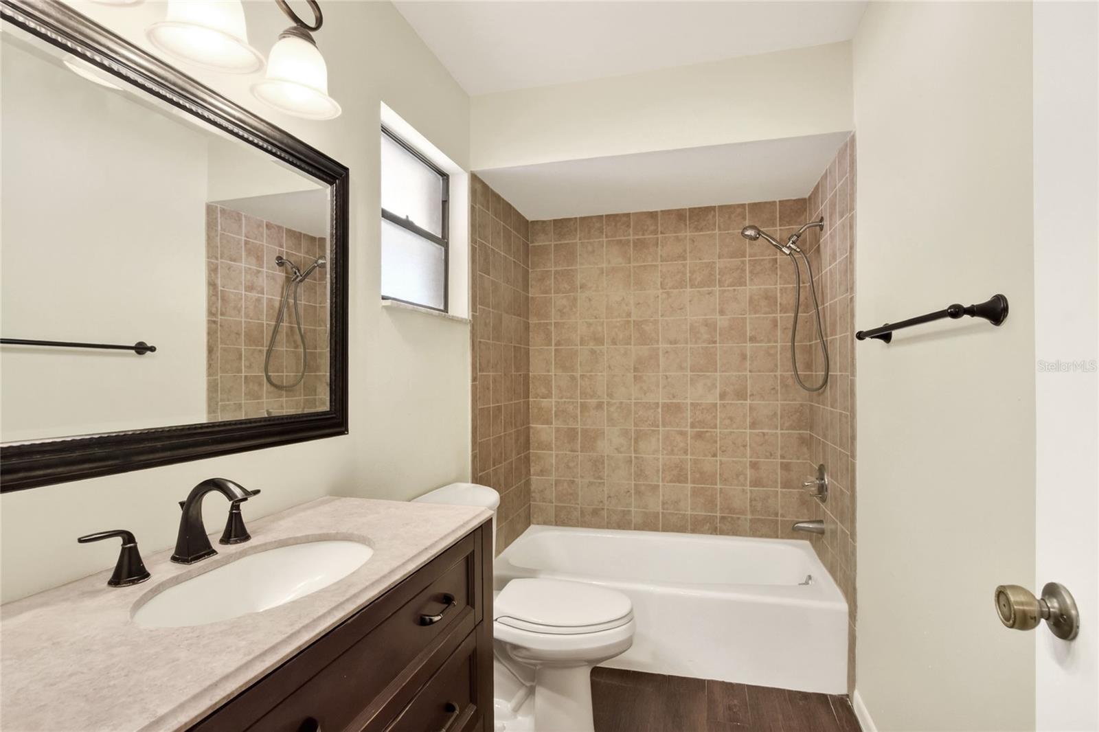 Image 19 of 53 For 447 Lake Carolyn Circle