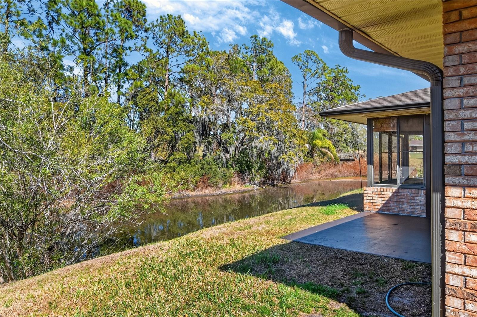 Image 33 of 53 For 447 Lake Carolyn Circle