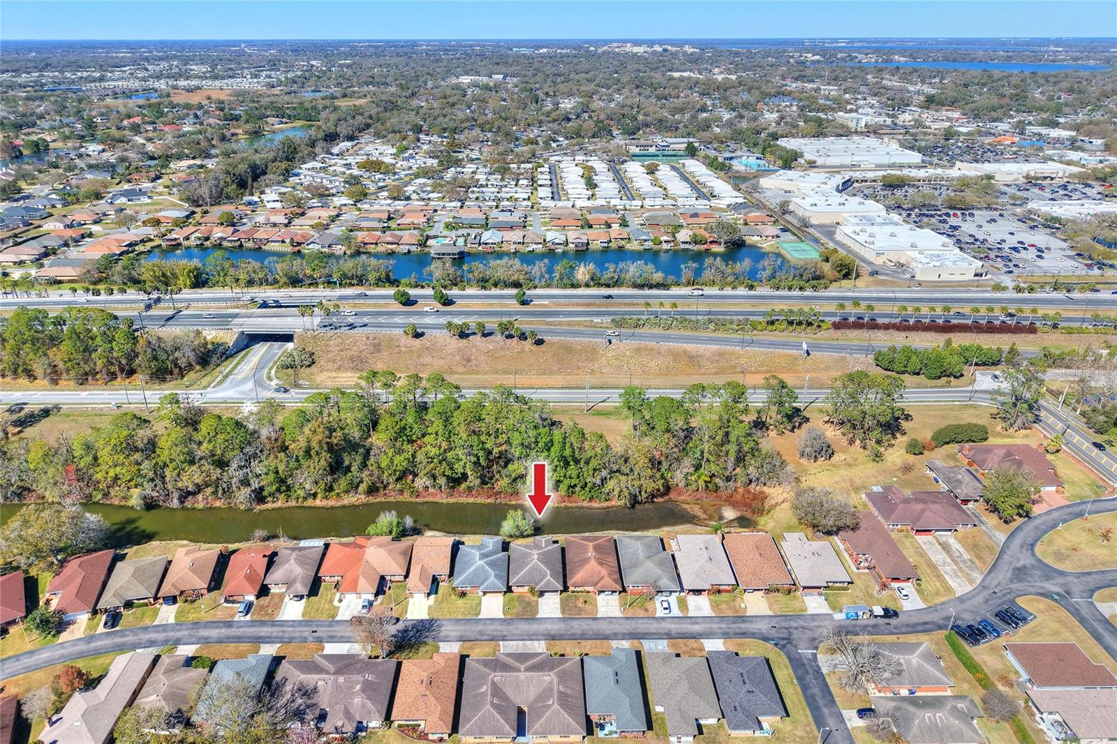 Image 37 of 53 For 447 Lake Carolyn Circle