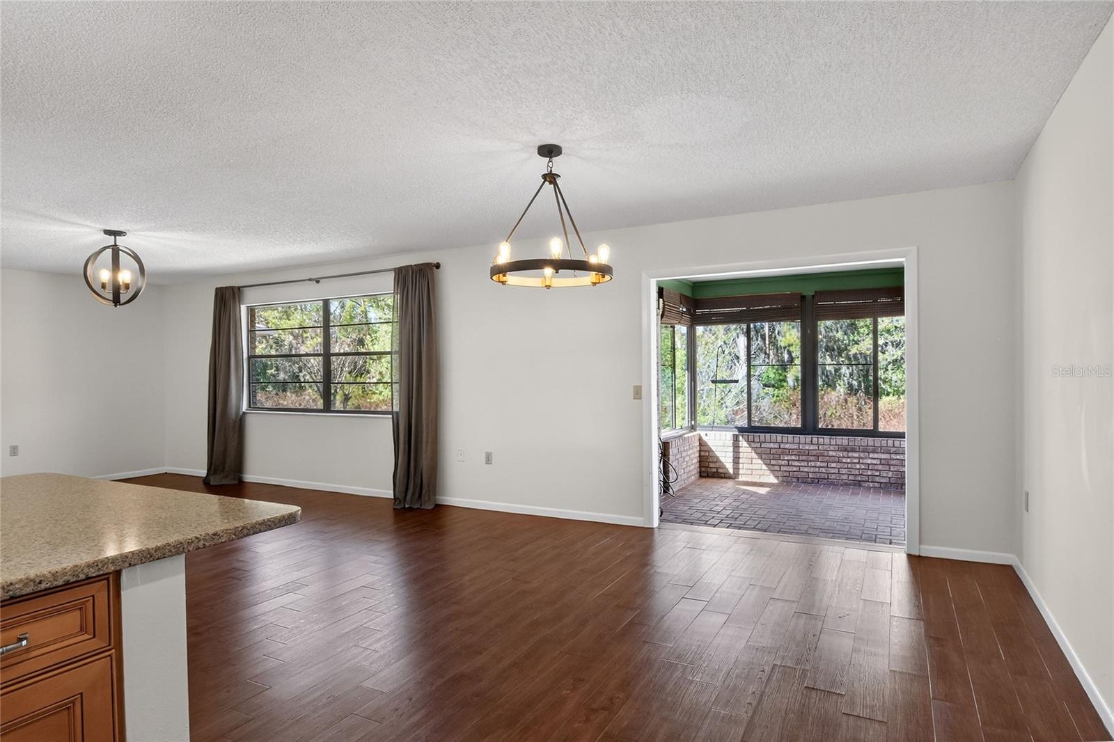 Image 44 of 53 For 447 Lake Carolyn Circle