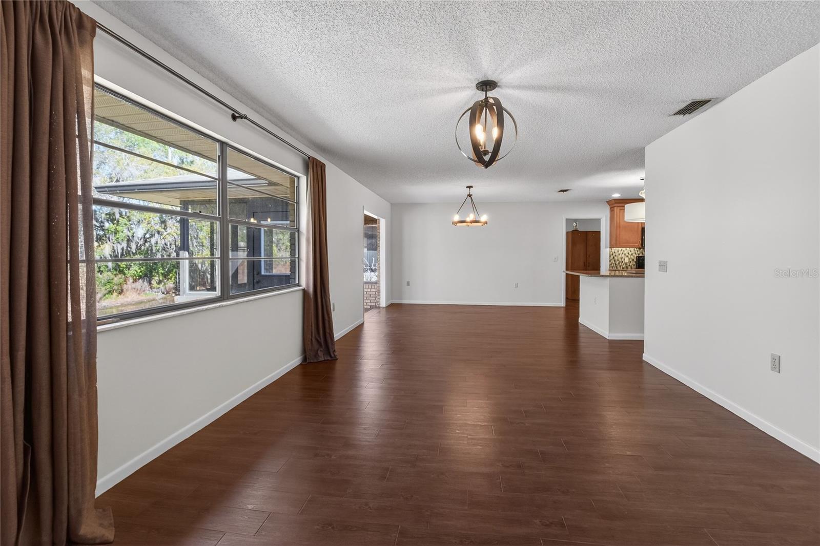 Image 45 of 53 For 447 Lake Carolyn Circle