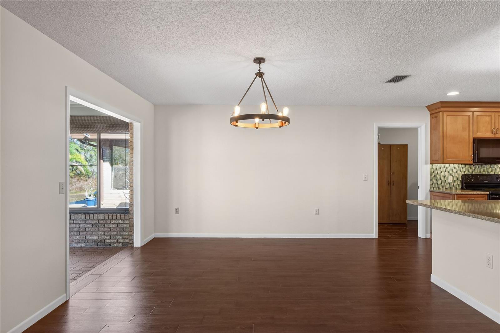 Image 6 of 53 For 447 Lake Carolyn Circle