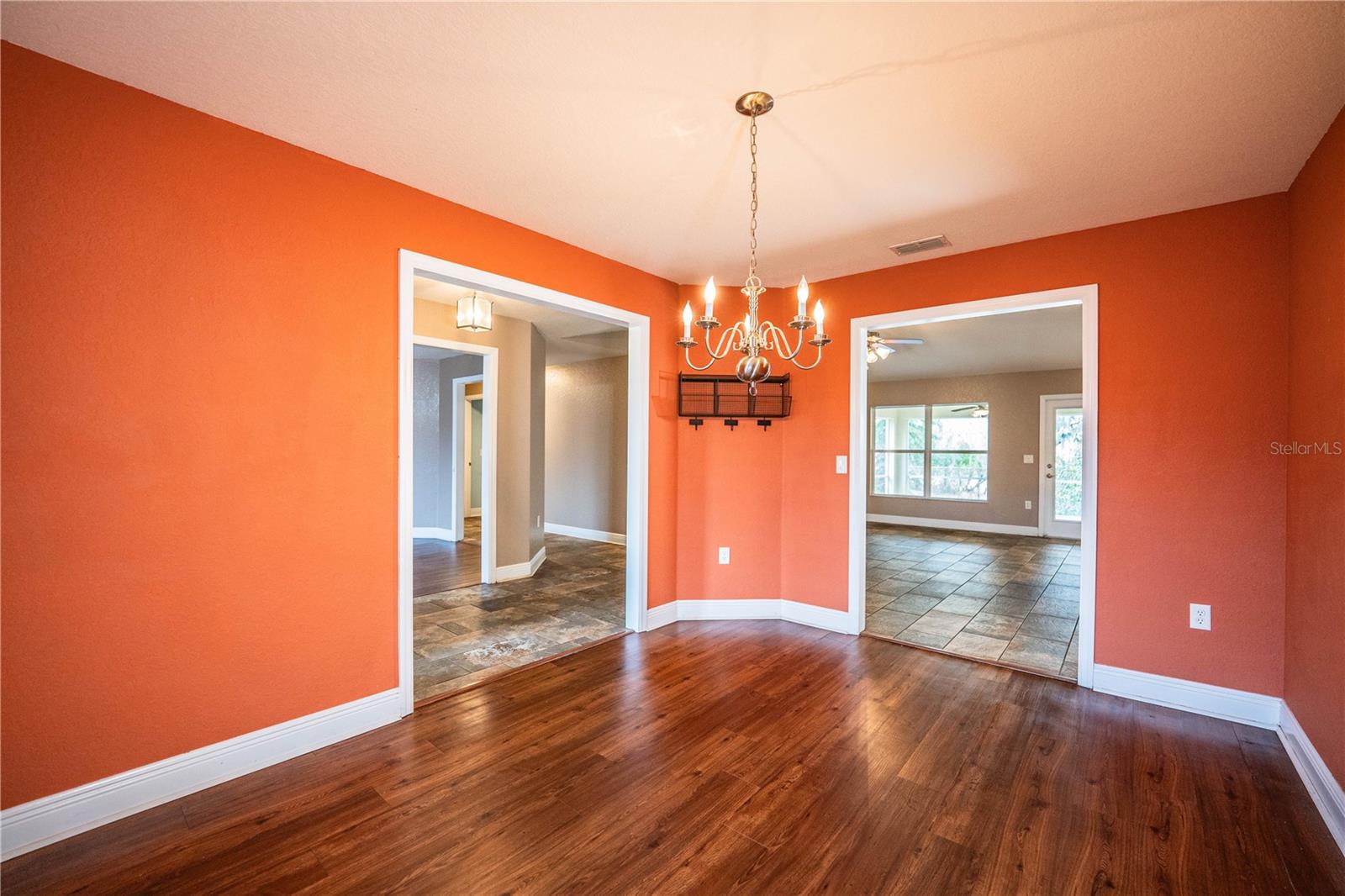 Image 15 of 56 For 1631 Taylor Landing Drive