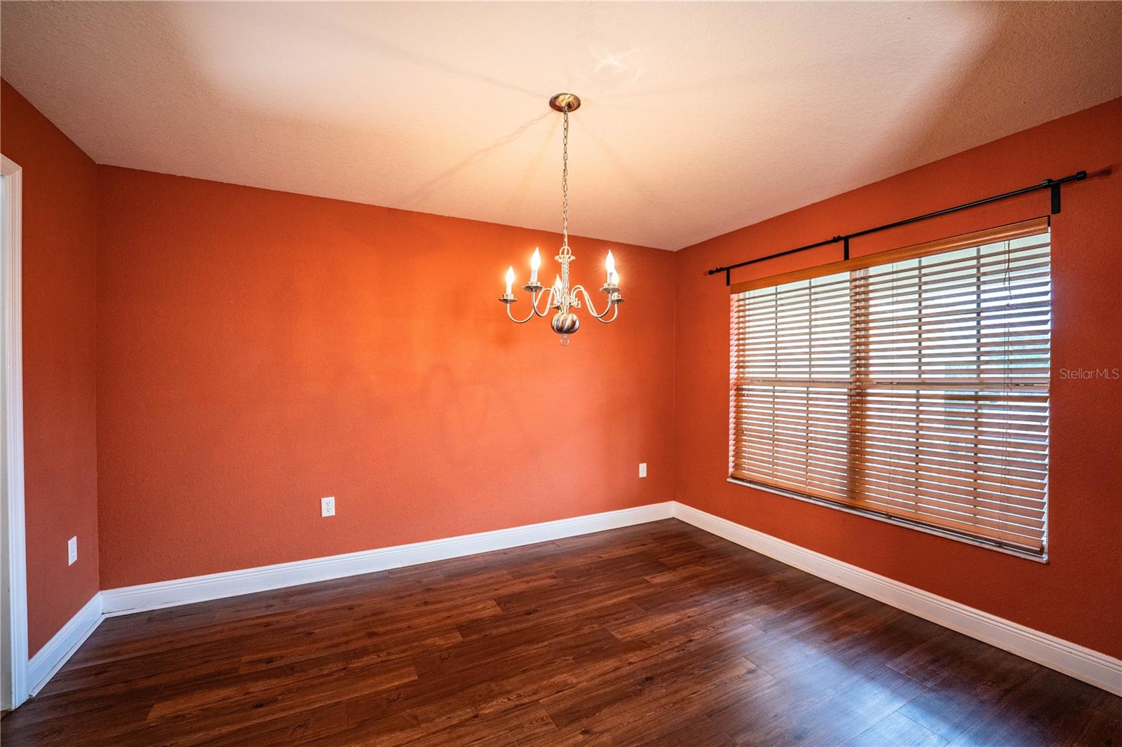 Image 17 of 56 For 1631 Taylor Landing Drive