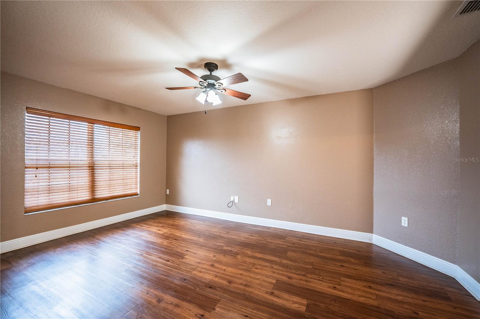 Image 20 of 56 For 1631 Taylor Landing Drive