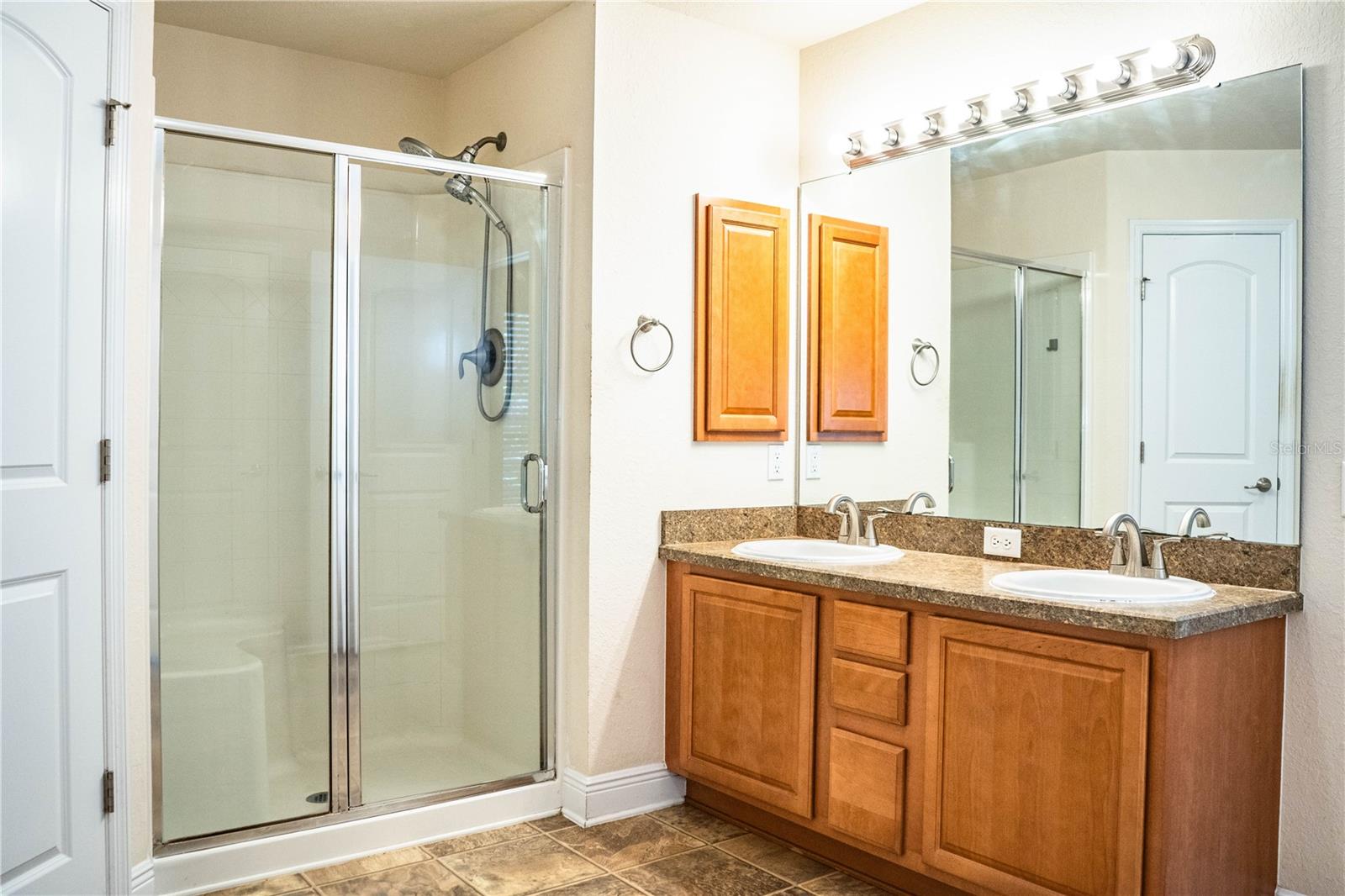 Image 25 of 56 For 1631 Taylor Landing Drive