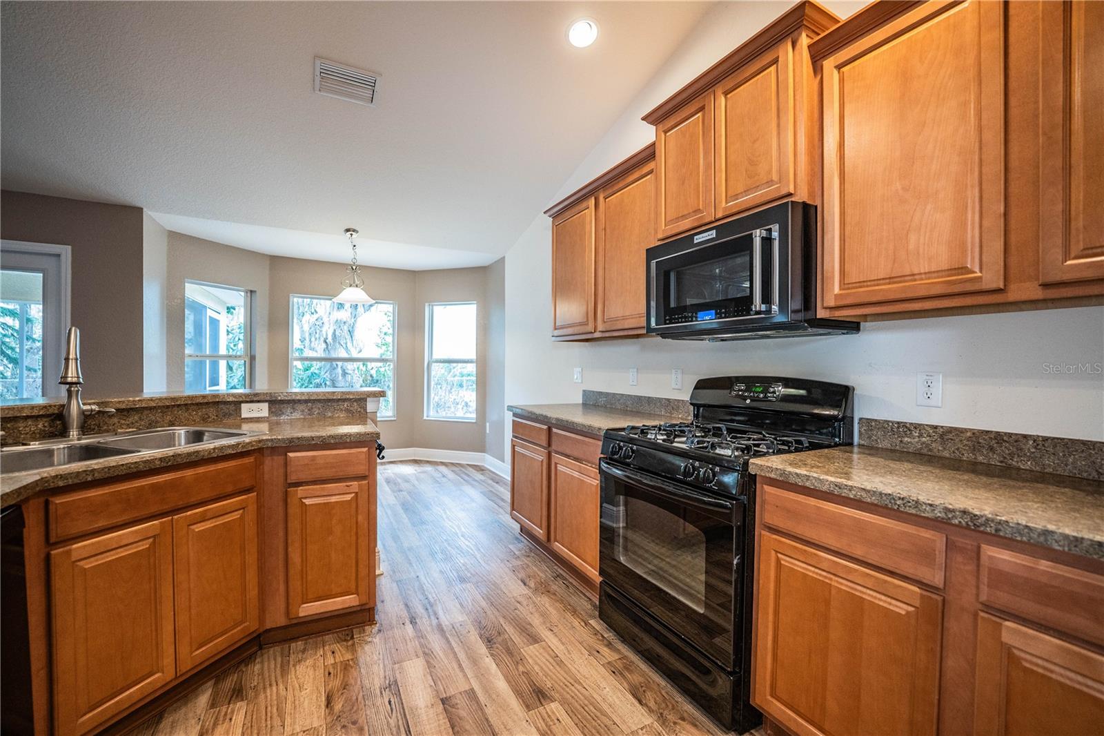 Image 4 of 56 For 1631 Taylor Landing Drive