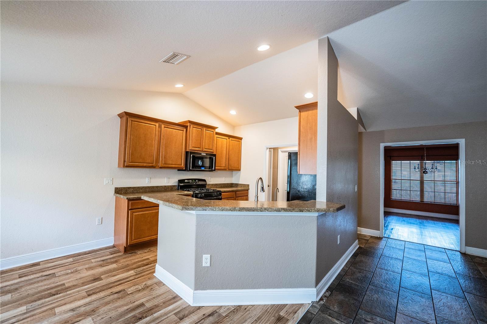 Image 8 of 56 For 1631 Taylor Landing Drive