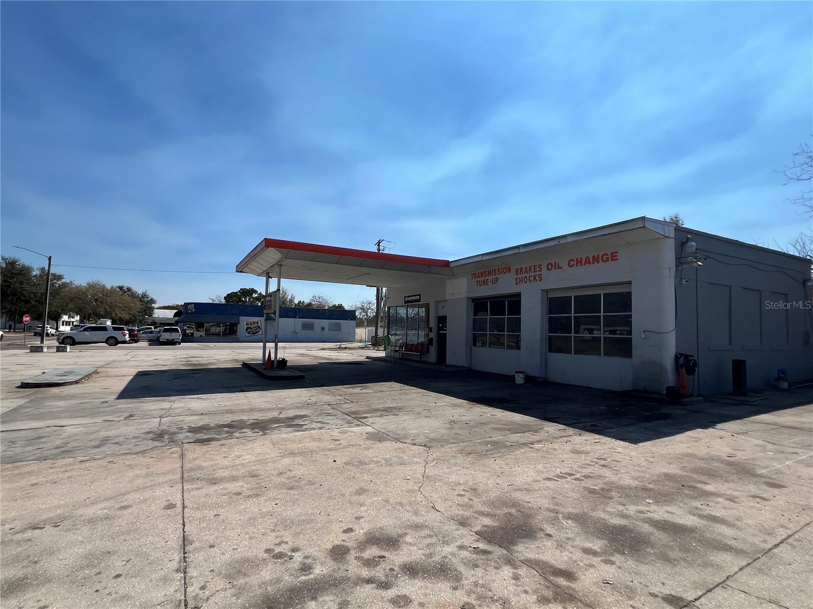 Image 5 of 6 For 795 Main Street