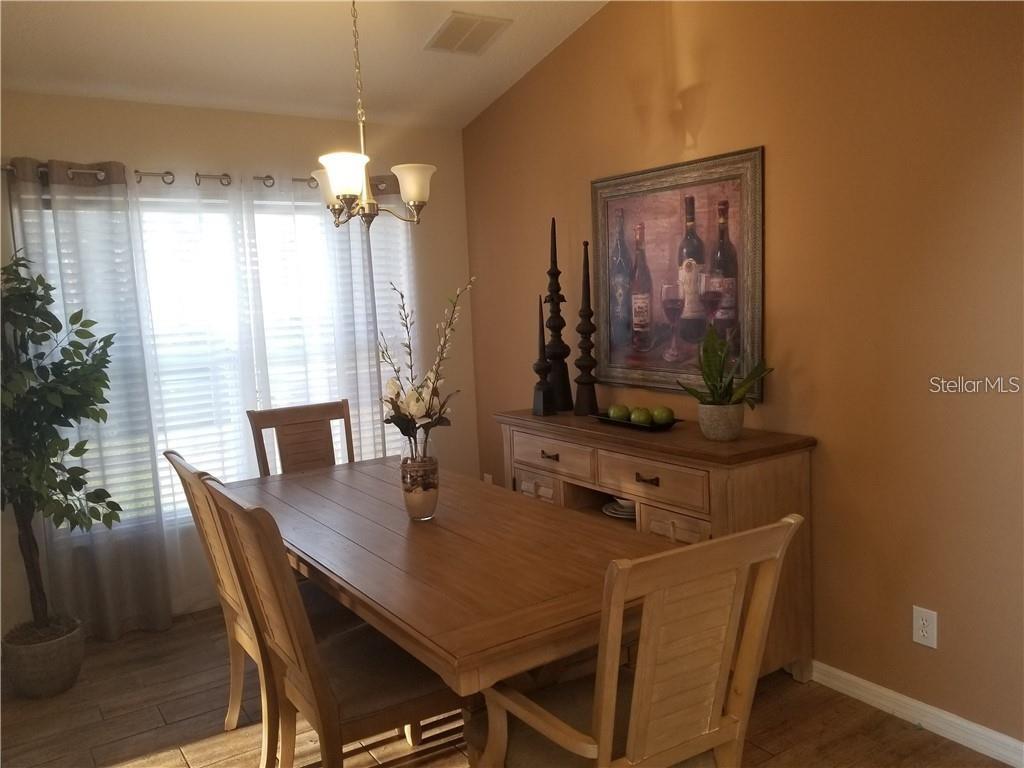 Image 10 of 37 For 1153 Solana Circle