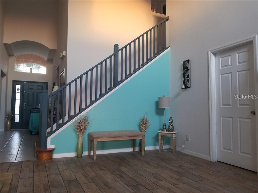 Image 5 of 37 For 1153 Solana Circle