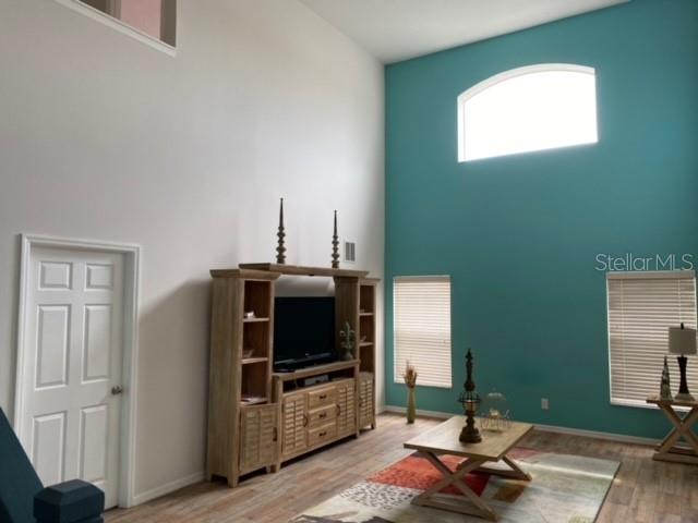 Image 6 of 37 For 1153 Solana Circle