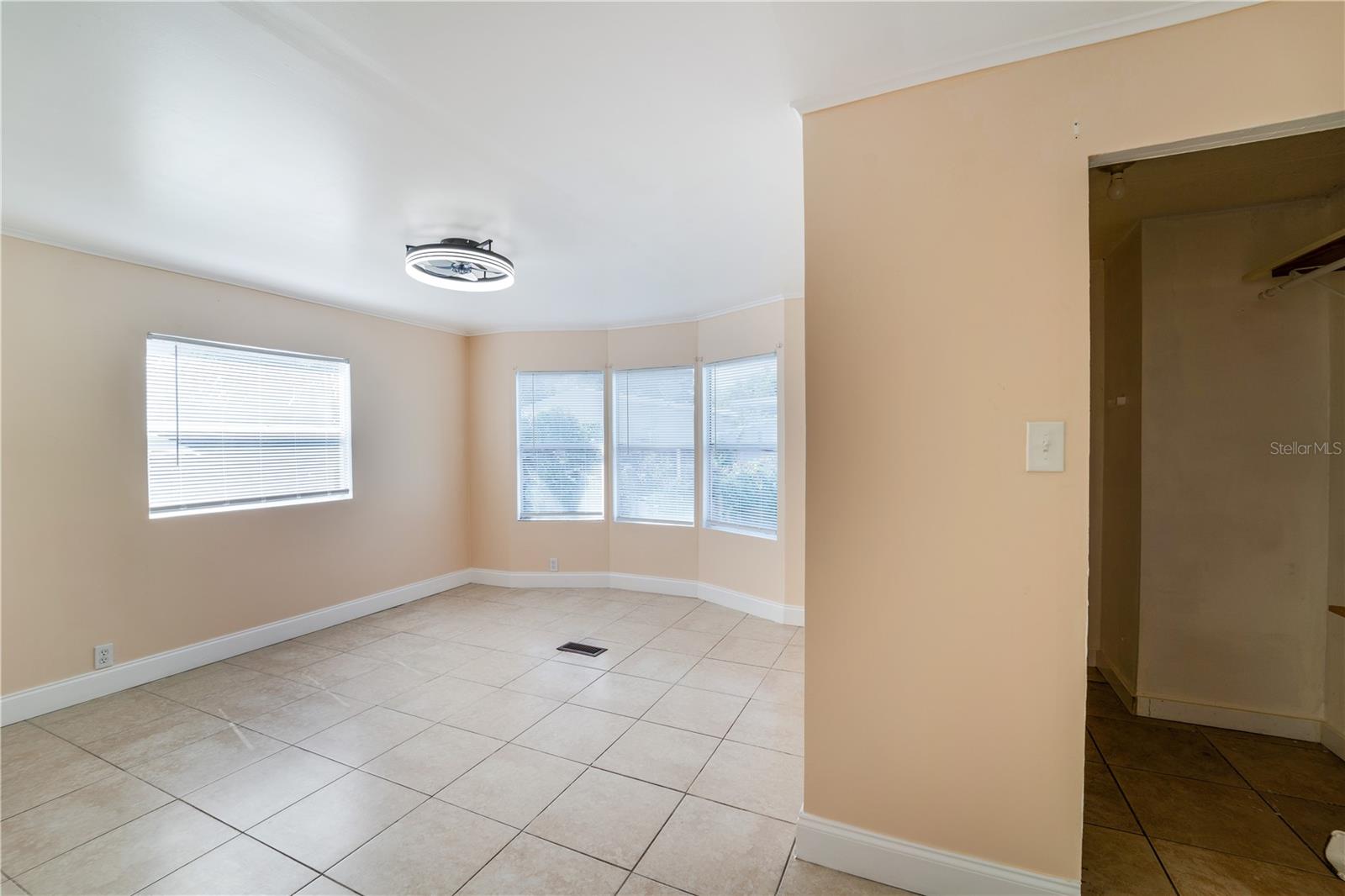 Image 11 of 35 For 730 214th Avenue