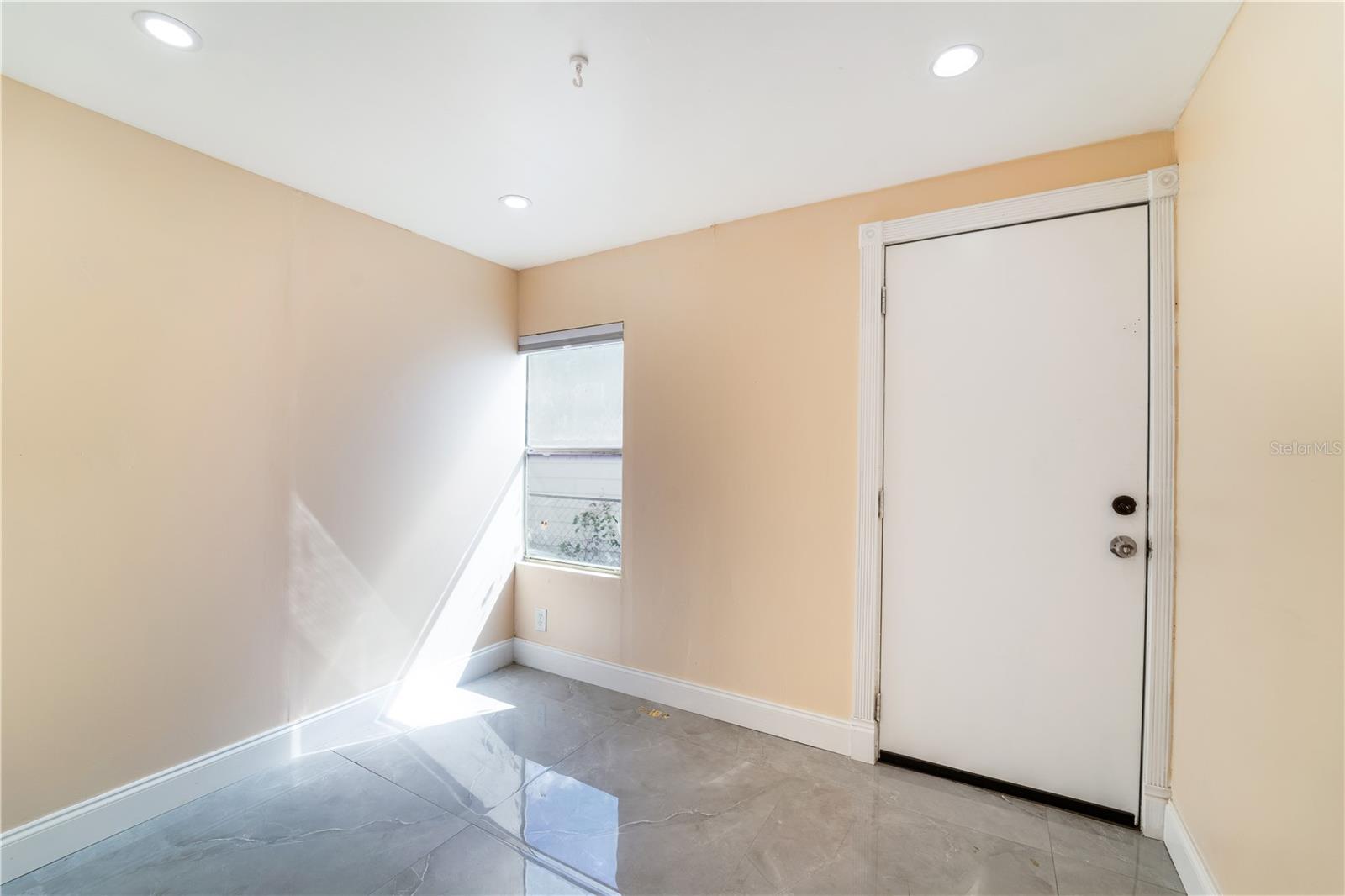 Image 26 of 35 For 730 214th Avenue