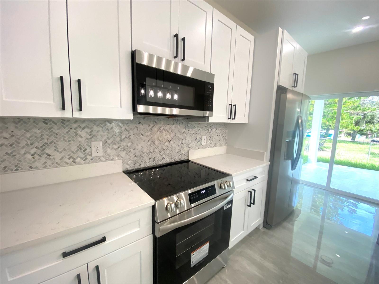 Image 10 of 23 For 703 Aston-martin Drive