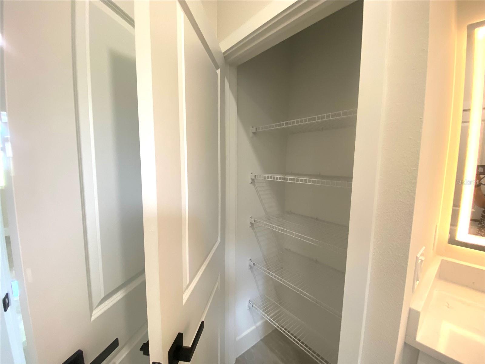 Image 17 of 23 For 703 Aston-martin Drive