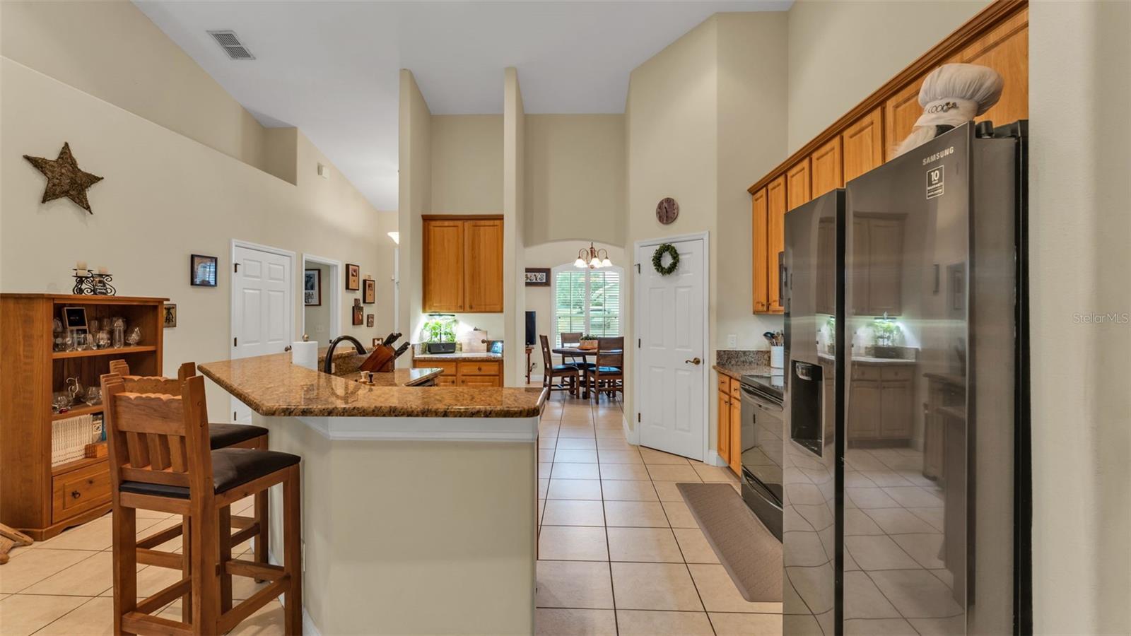 Image 15 of 50 For 781 Country Walk Cove