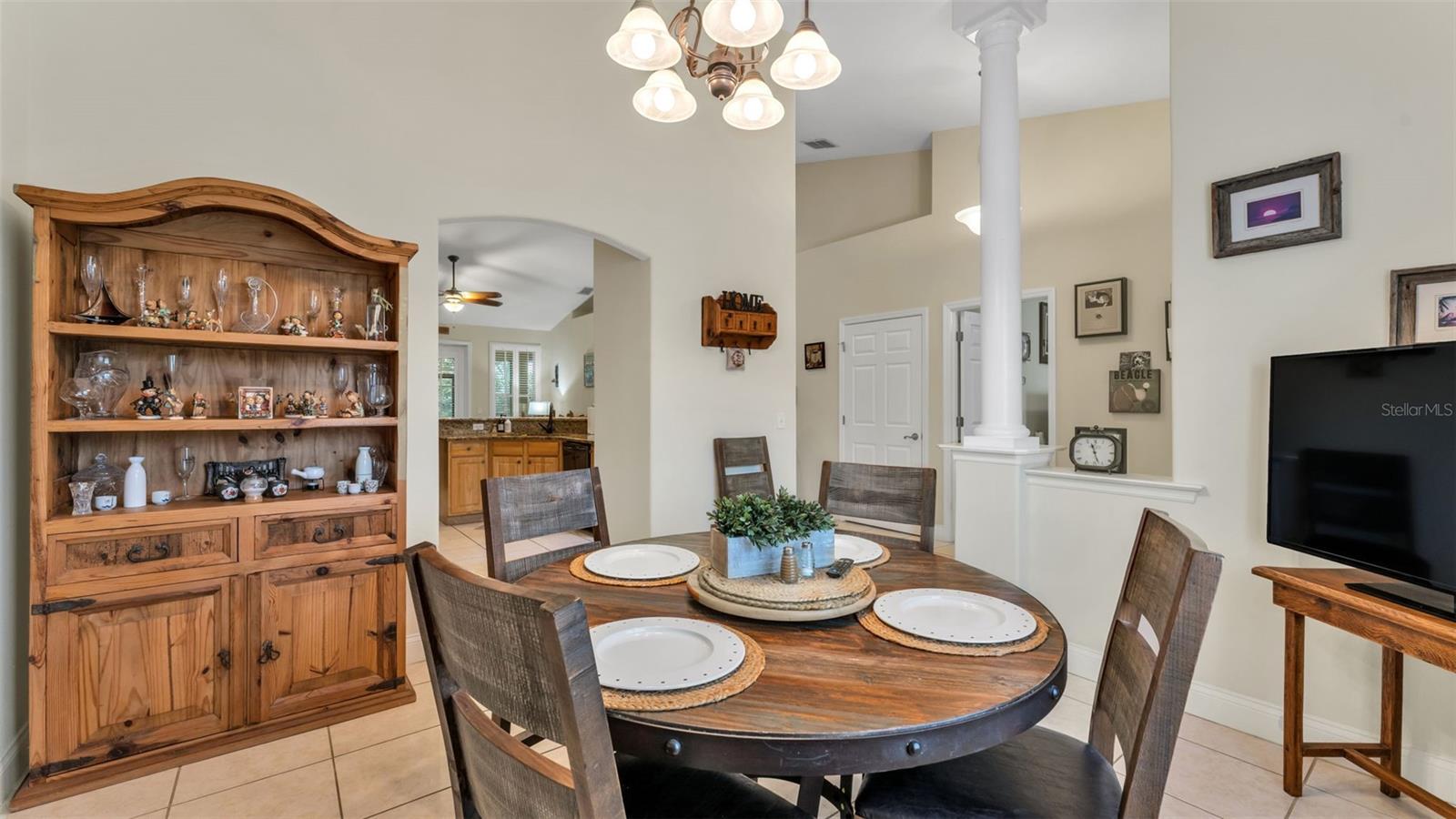 Image 18 of 50 For 781 Country Walk Cove