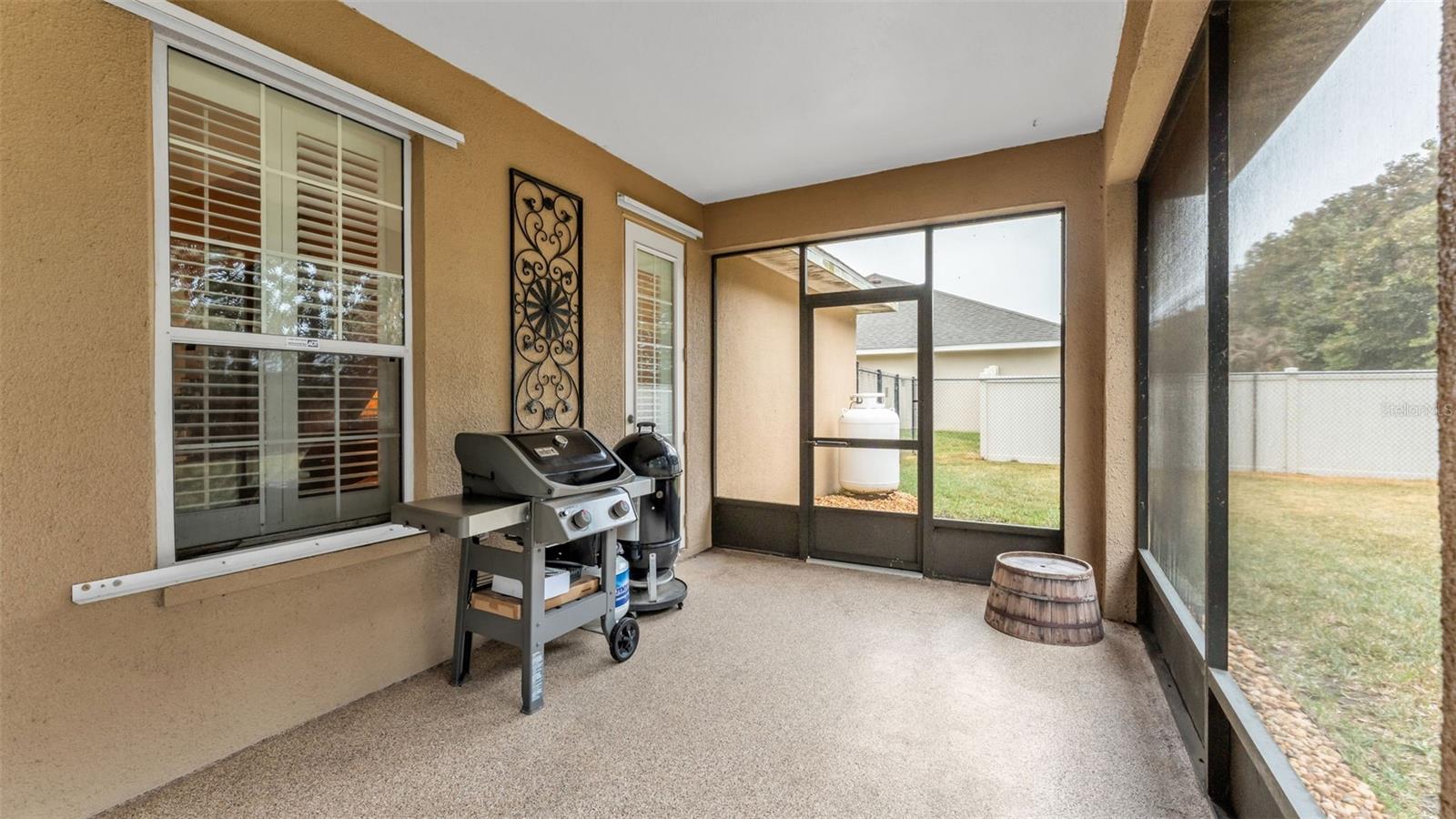 Image 39 of 50 For 781 Country Walk Cove