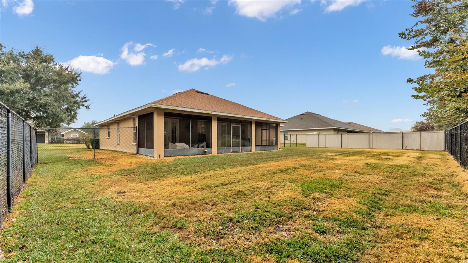 Image 42 of 50 For 781 Country Walk Cove