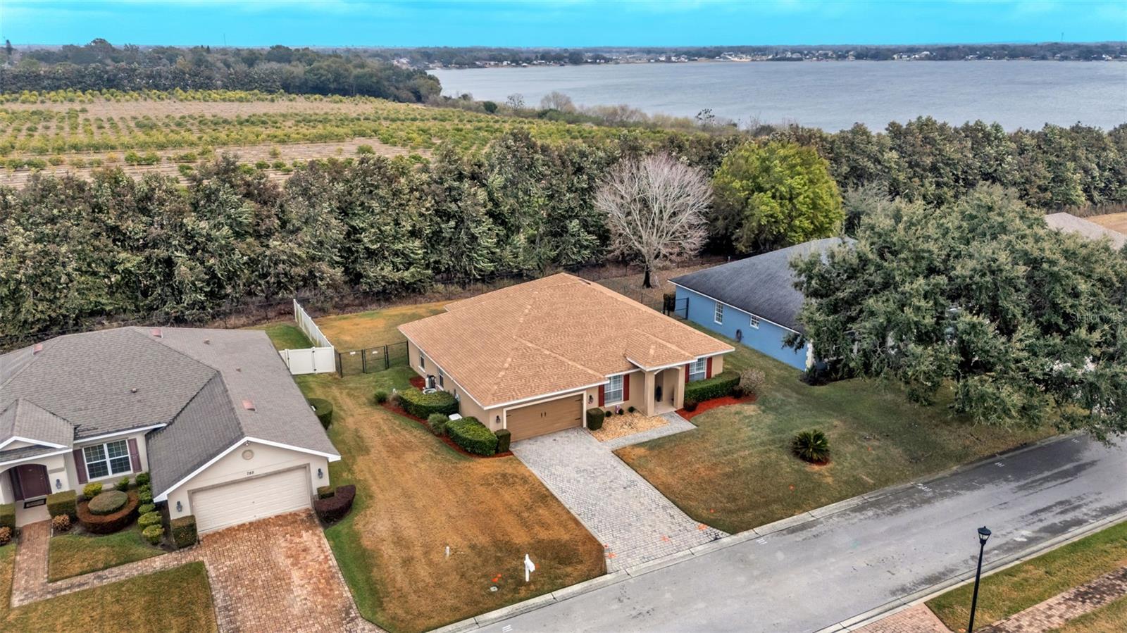 Image 45 of 50 For 781 Country Walk Cove