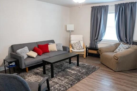 Image 15 of 30 For 1016 Mississippi Avenue 101