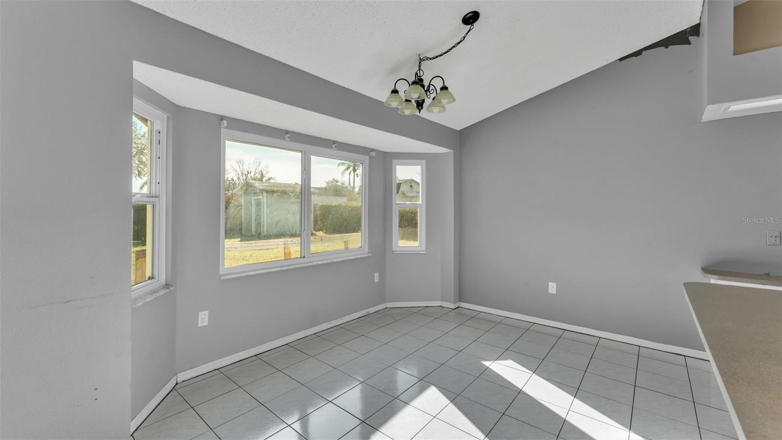 Image 10 of 40 For 7627 Clouser Court