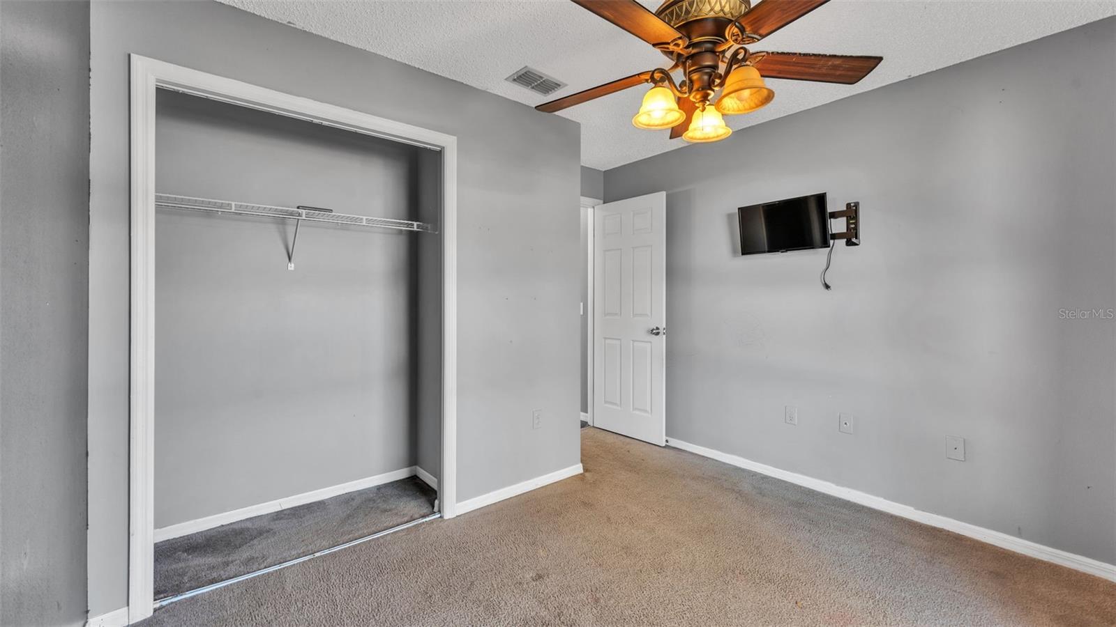 Image 11 of 40 For 7627 Clouser Court