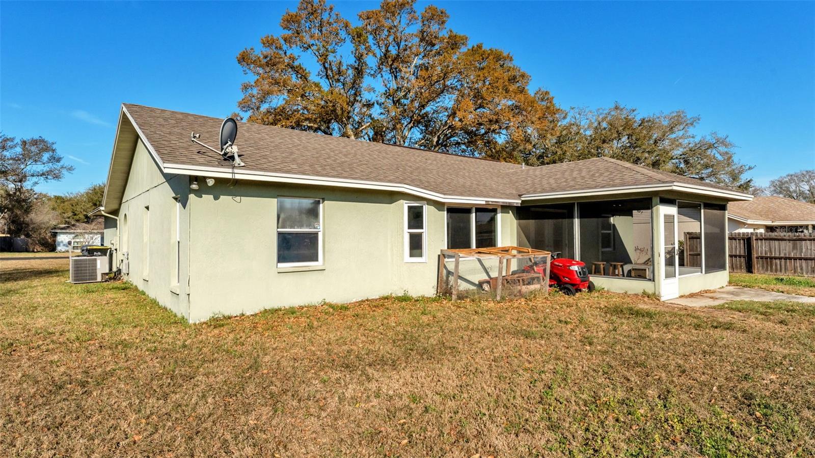 Image 26 of 40 For 7627 Clouser Court