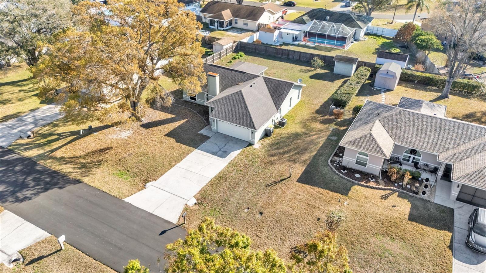 Image 3 of 40 For 7627 Clouser Court