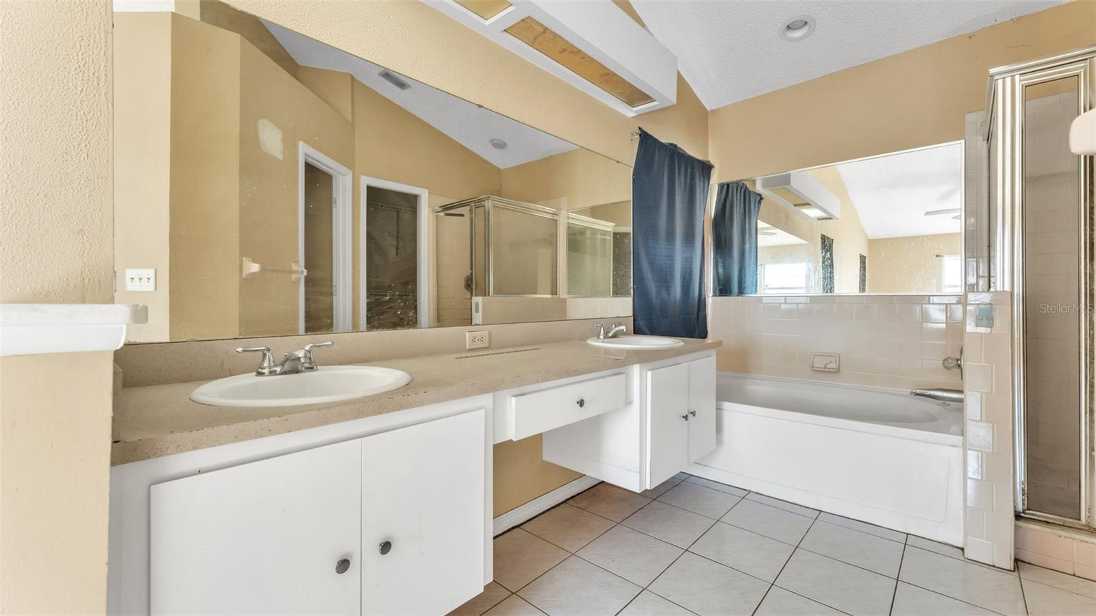 Image 32 of 40 For 7627 Clouser Court