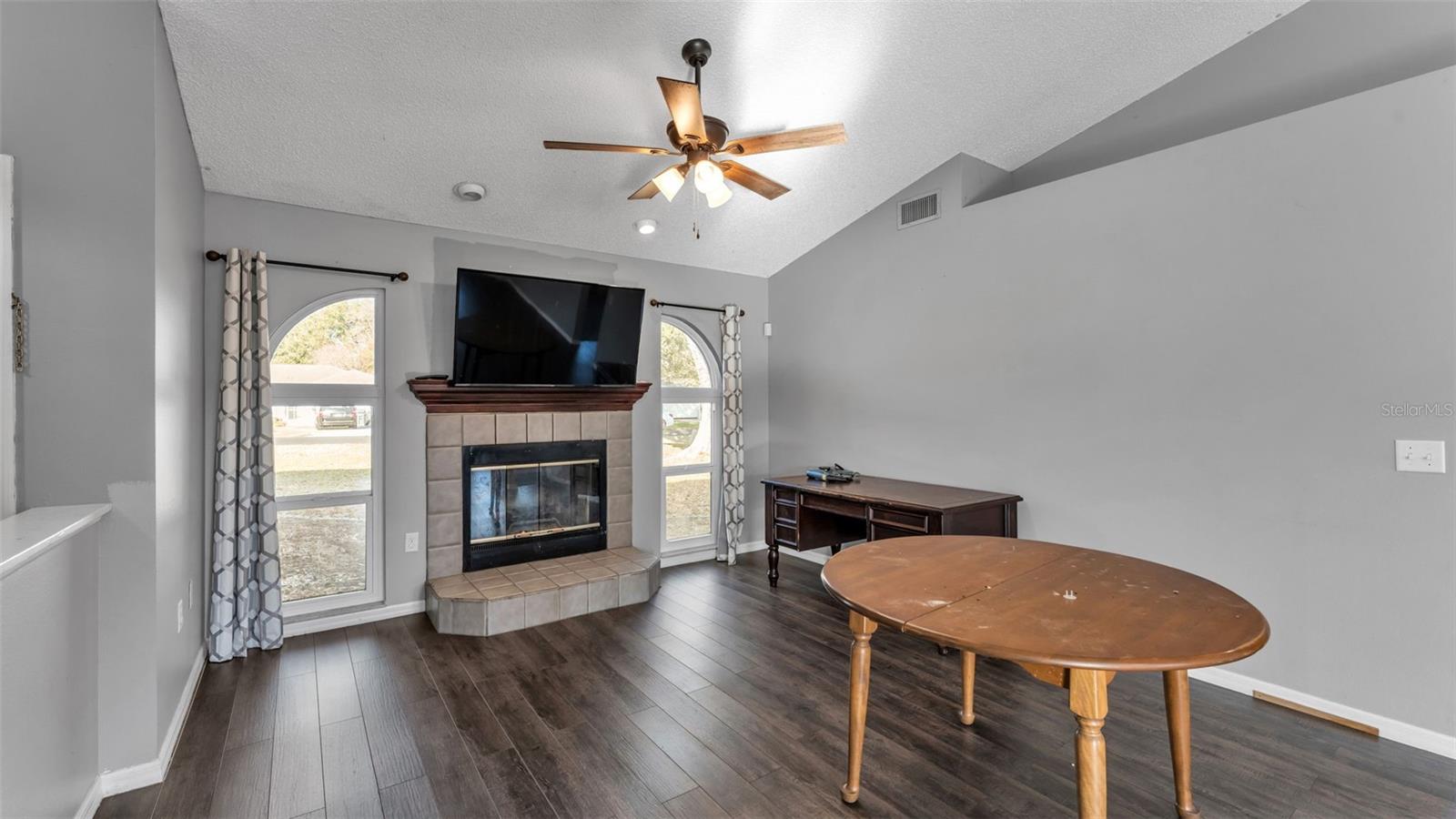 Image 33 of 40 For 7627 Clouser Court