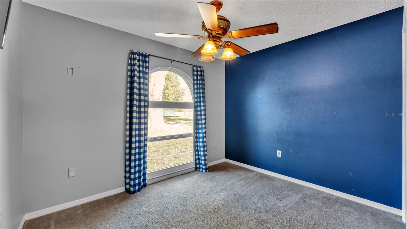 Image 35 of 40 For 7627 Clouser Court