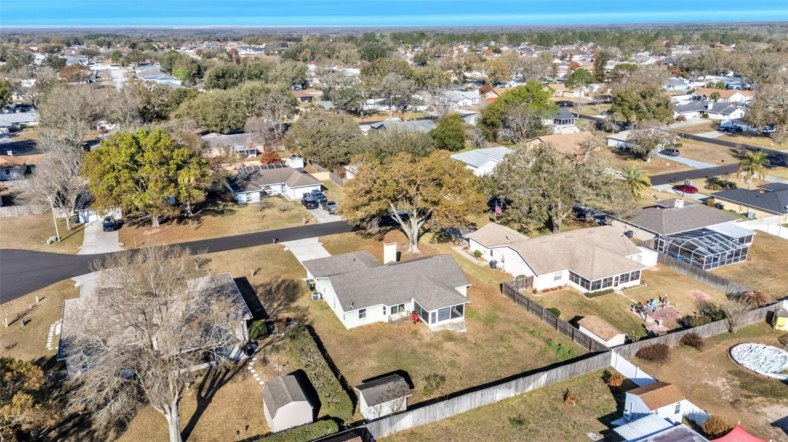 Image 4 of 40 For 7627 Clouser Court