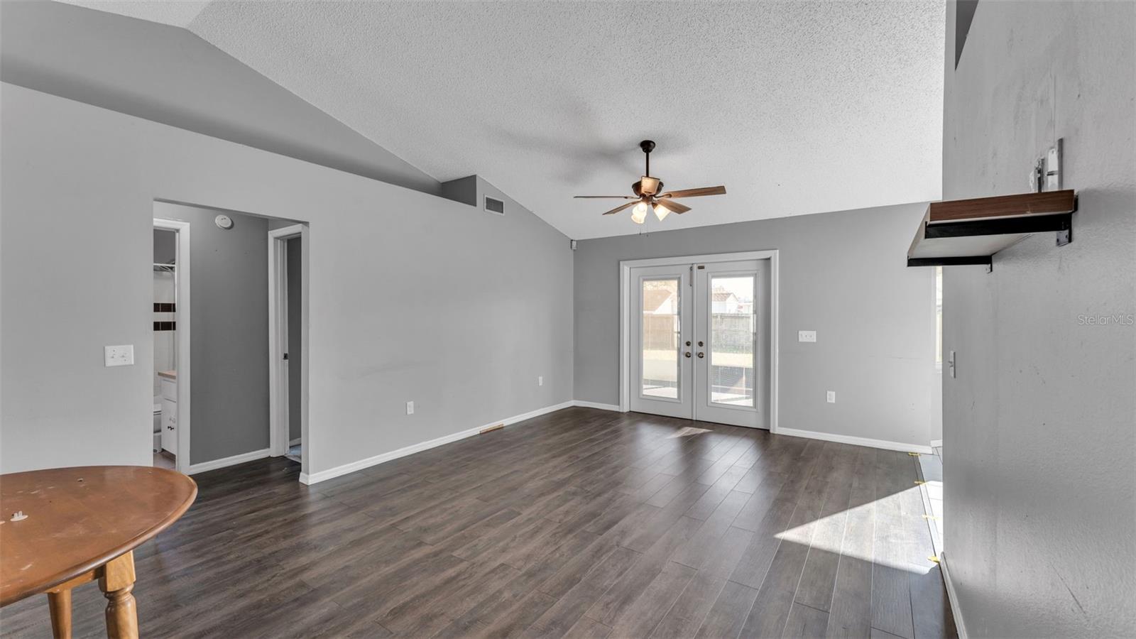 Image 7 of 40 For 7627 Clouser Court