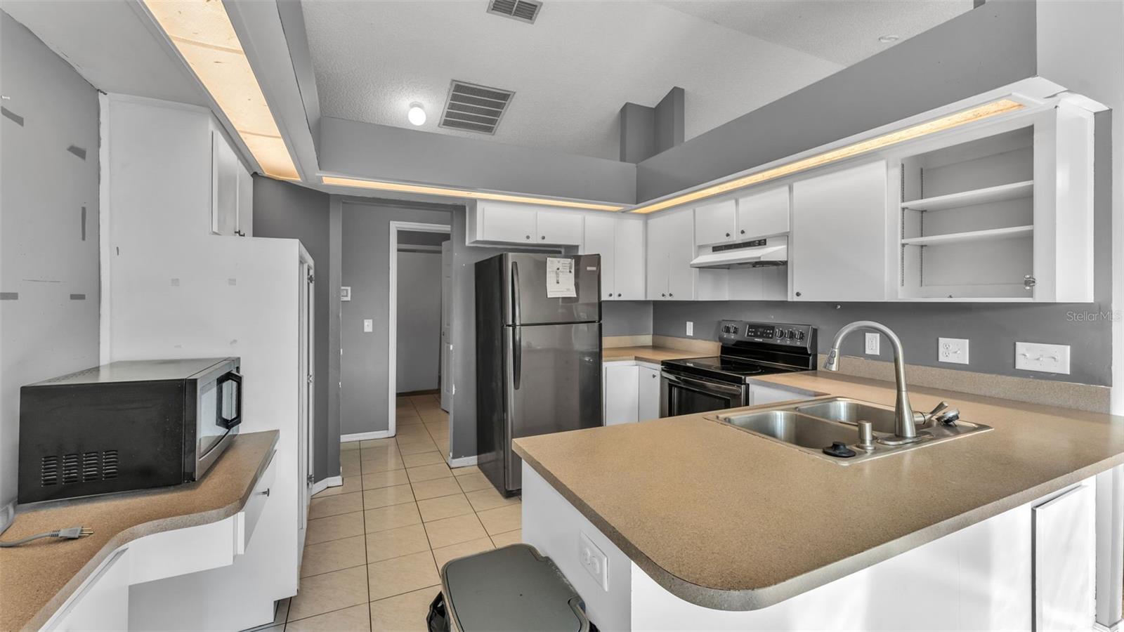 Image 8 of 40 For 7627 Clouser Court