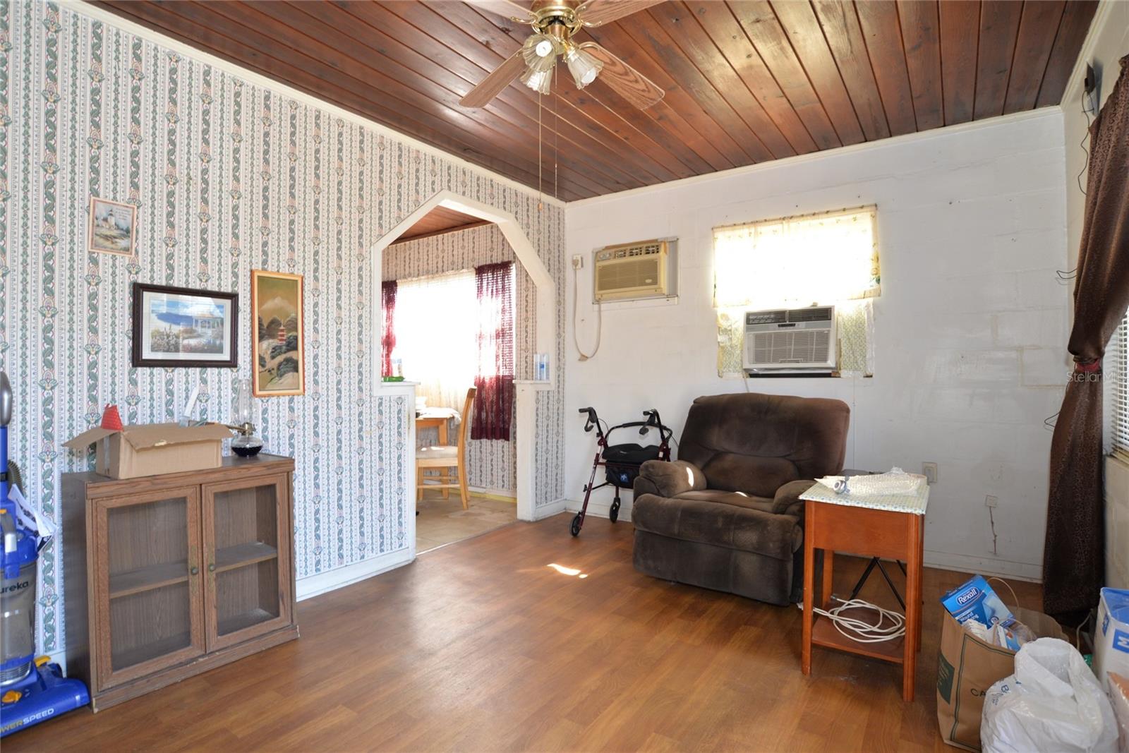 Image 2 of 10 For 640 8th Street