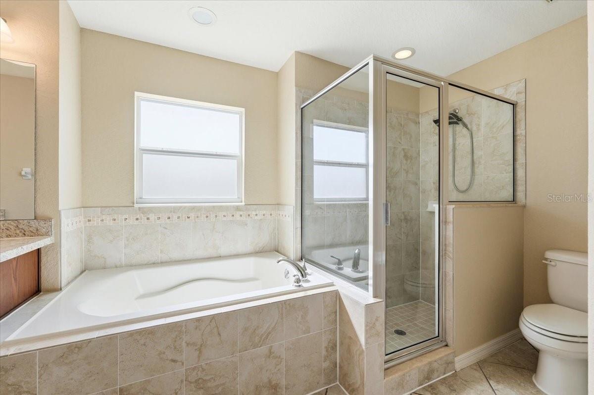 Image 24 of 42 For 185 Kissengen Park Boulevard