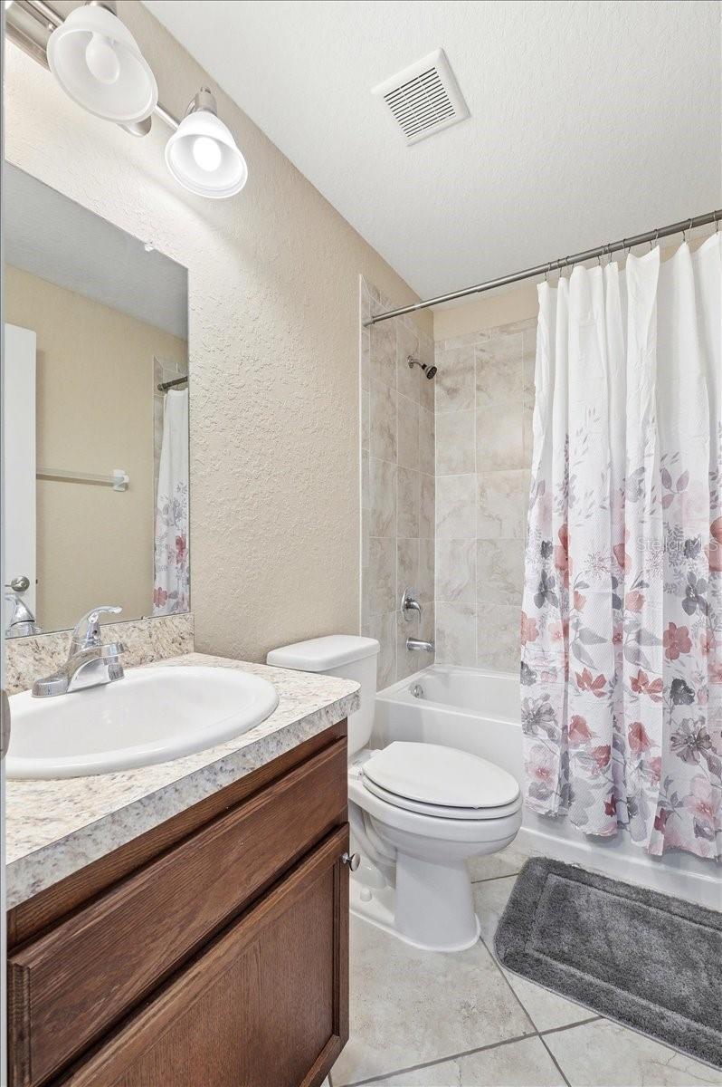 Image 30 of 42 For 185 Kissengen Park Boulevard