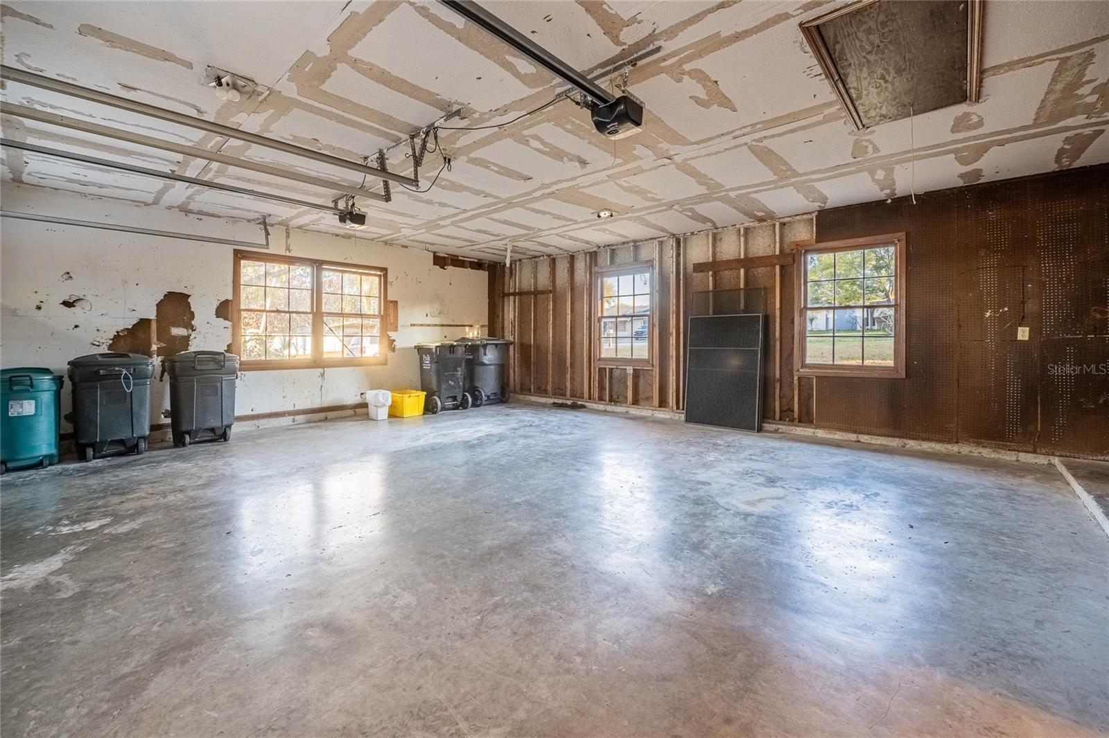 Image 20 of 39 For 5023 Kingswood Drive