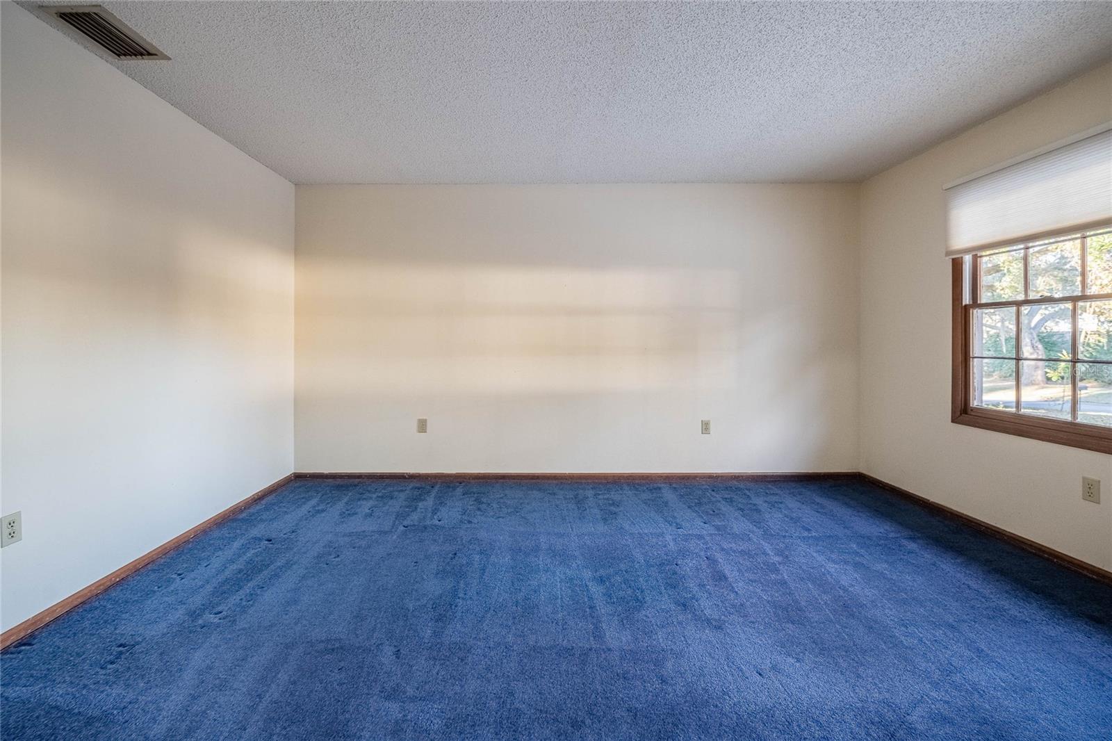 Image 25 of 39 For 5023 Kingswood Drive