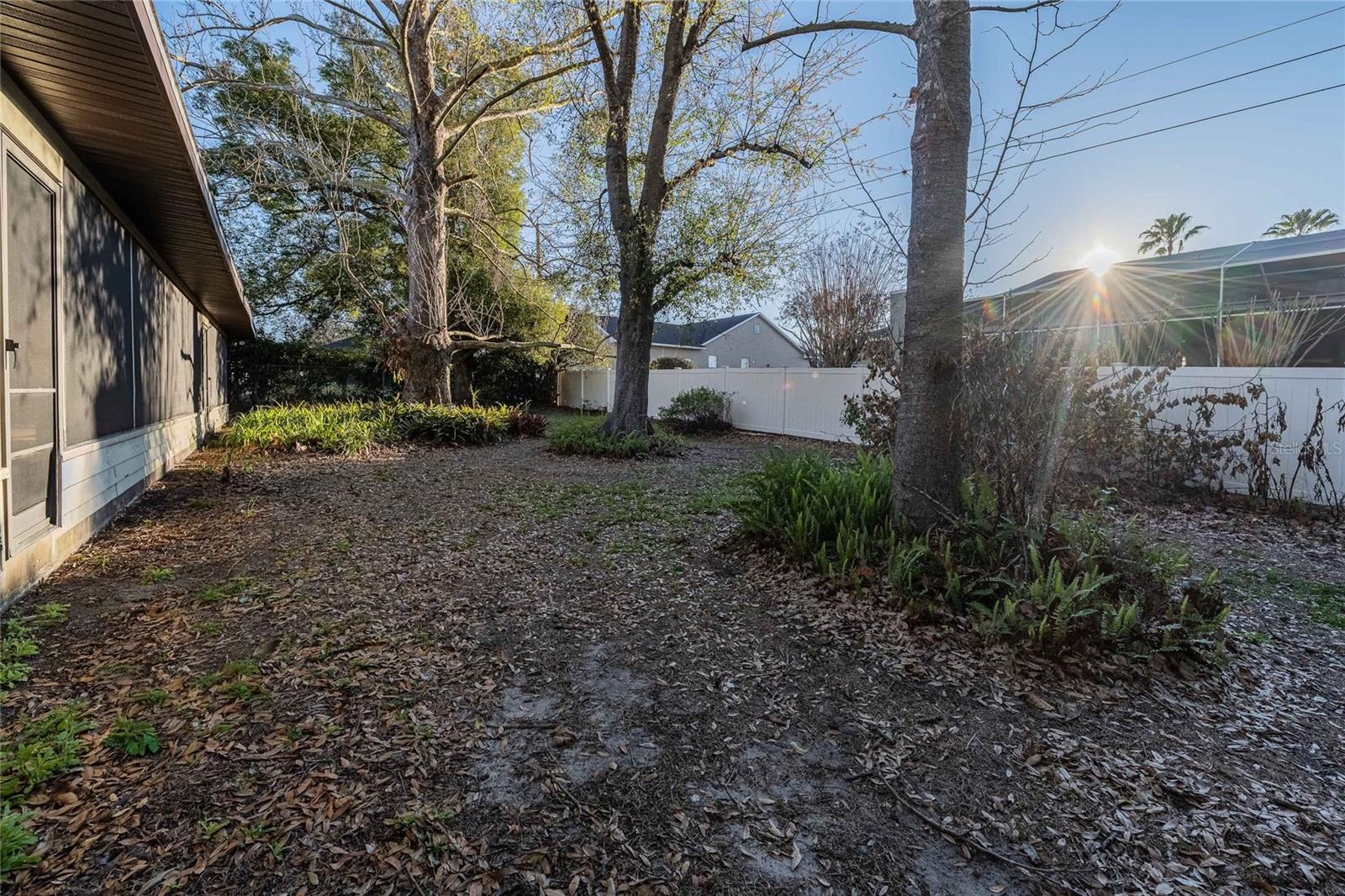 Image 7 of 39 For 5023 Kingswood Drive