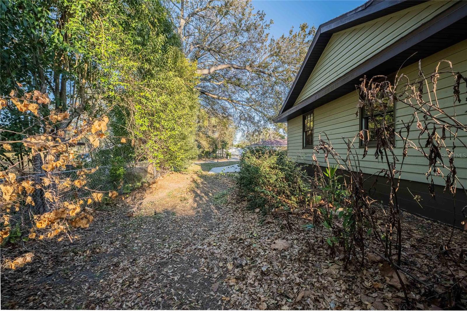 Image 8 of 39 For 5023 Kingswood Drive