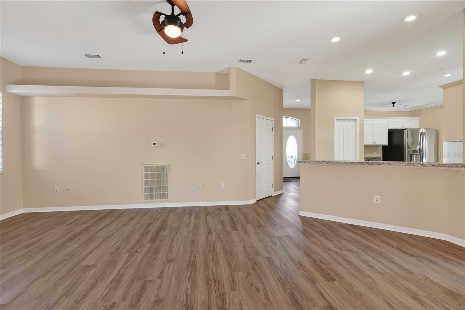 Image 16 of 50 For 2743 Berkford Circle