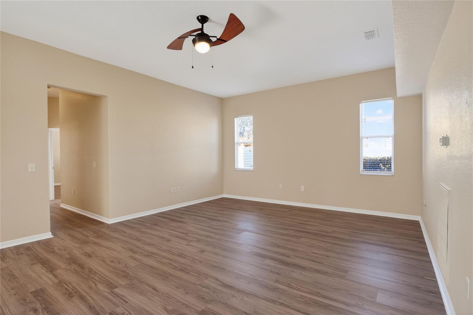 Image 17 of 50 For 2743 Berkford Circle