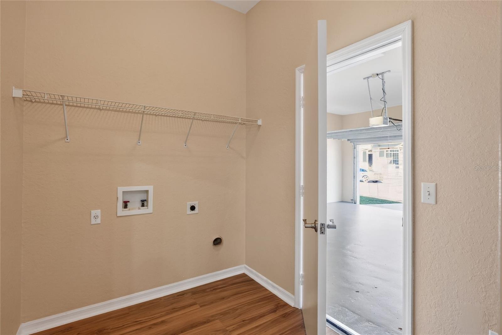 Image 36 of 50 For 2743 Berkford Circle