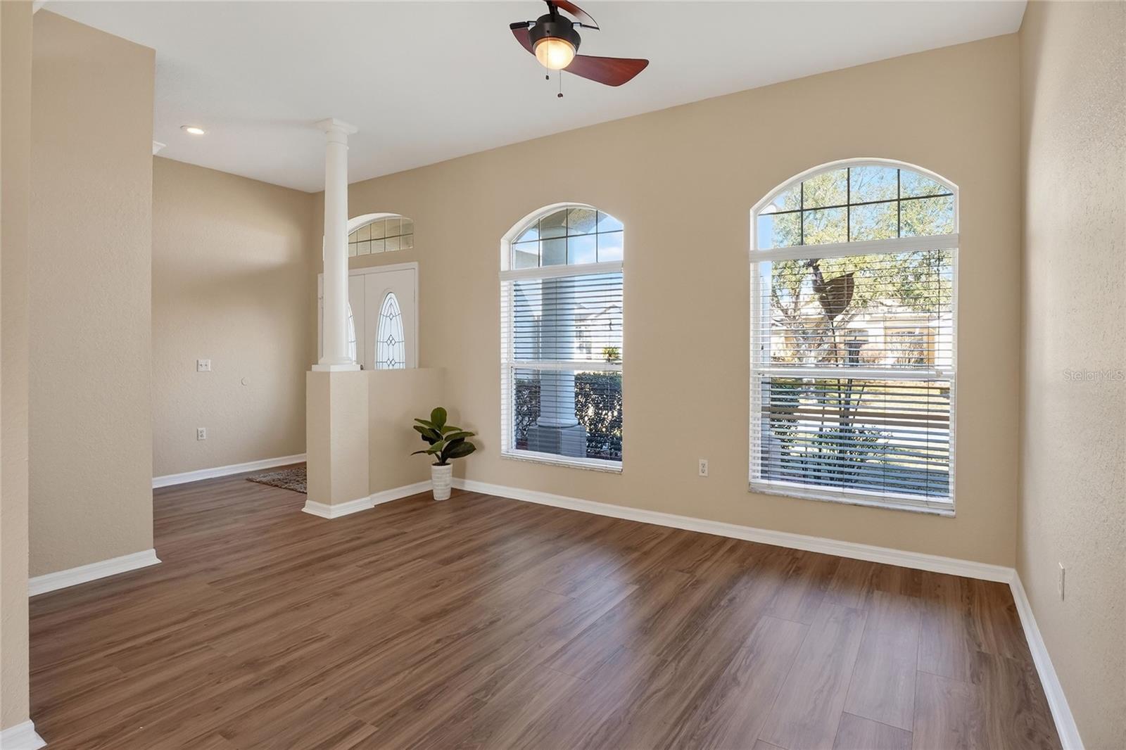 Image 6 of 50 For 2743 Berkford Circle