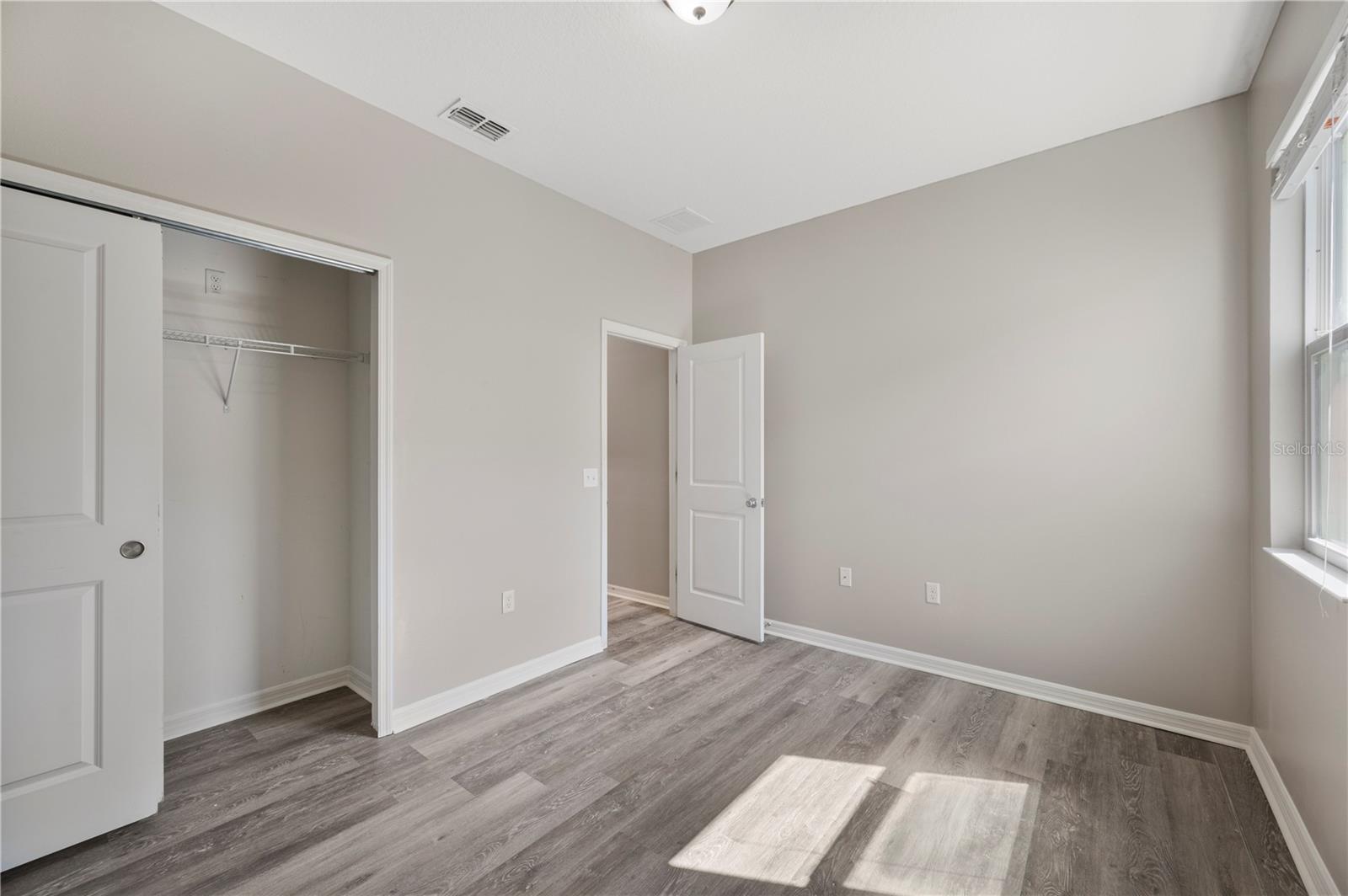 Image 14 of 30 For 4303 Moon Shadow Loop